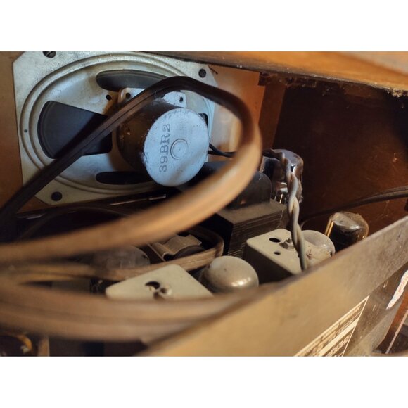 Sparton 6148 Viso-Glo AM/SW Tube Radio (1946) Expert Restored, Green Tuning Eye - Picture 13 of 16